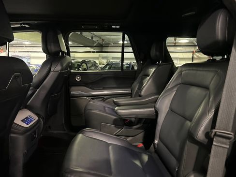 Used 2026 Lincoln Navigator Reserve w/ Jet Appearance Package AWD/4WD image 21