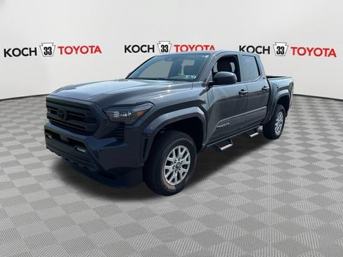 Used 2024 Toyota Tacoma SR5 AWD/4WD image 3