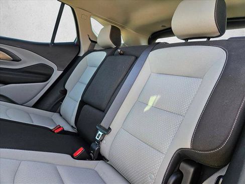 Used 2023 GMC Terrain SLE FWD image 18
