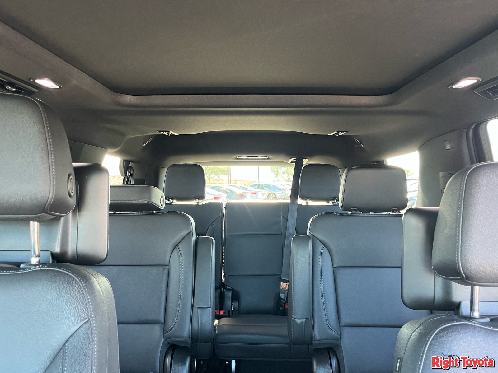 Used 2023 Chevrolet Tahoe LT w/ Luxury Package AWD/4WD image 33