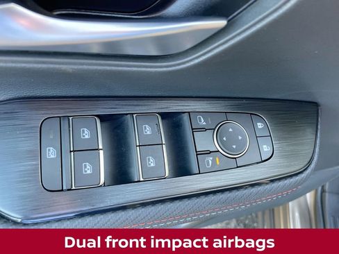 Certified 2025 Nissan Kicks SR image 25