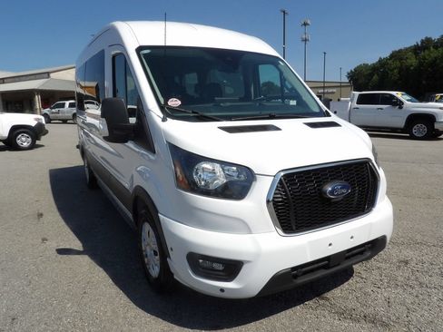 Used 2024 Ford Transit 350 XLT RWD image 11