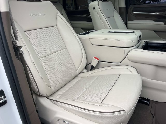 Used 2024 GMC Yukon Denali AWD/4WD image 31