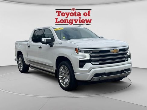Used 2024 Chevrolet Silverado 1500 High Country AWD/4WD image 7