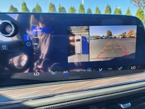 New 2026 Chevrolet Suburban LT w/ Comfort Package image 35