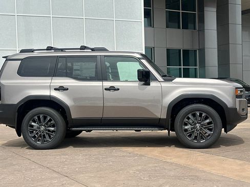 New 2027 Toyota Land Cruiser AWD/4WD image 3