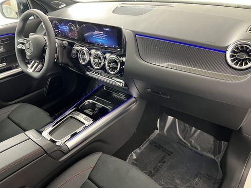 New 2025 Mercedes-Benz GLA 35 AMG 4MATIC image 26