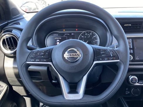 Certified 2020 Nissan Kicks SV FWD image 24