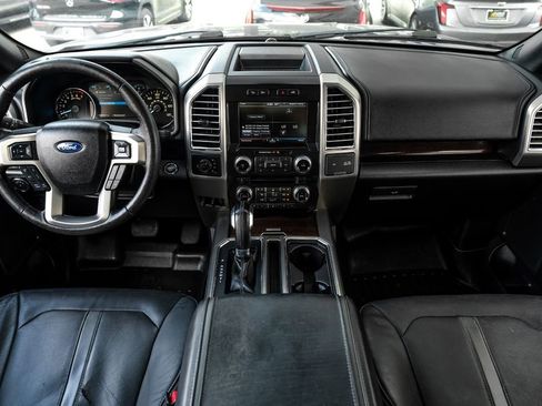Used 2015 Ford F150 Platinum w/ Equipment Group 701A Luxury AWD/4WD image 11