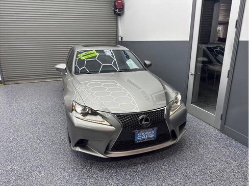 Used 2015 Lexus IS 250 w/ F-Sport Package RWD image 8