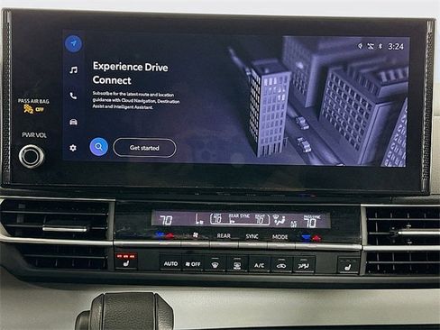 Used 2025 Toyota Sienna XLE image 15