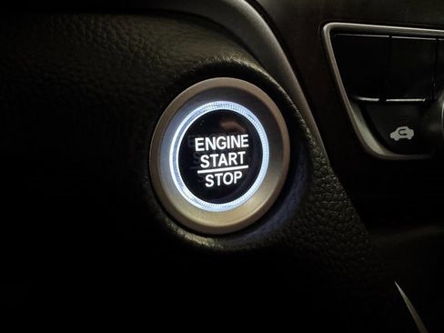 Used 2021 Honda Accord Touring image 11