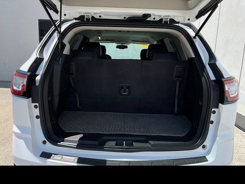Used 2017 Chevrolet Traverse LT AWD/4WD image 11