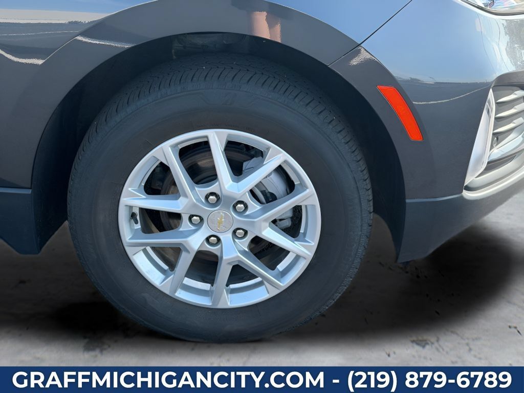Used 2023 Chevrolet Equinox LT w/ Driver Convenience Package AWD/4WD image 42