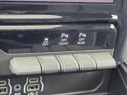 New 2025 RAM 1500 Big Horn AWD/4WD image 18