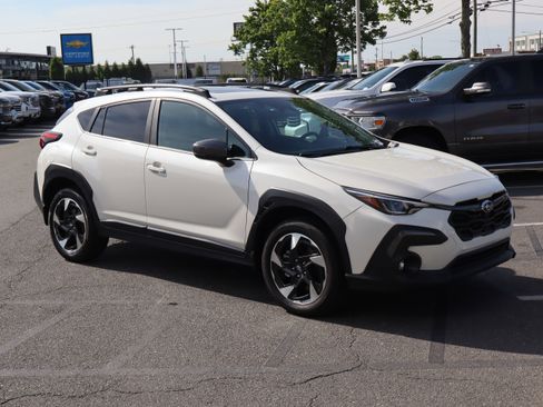 Used 2024 Subaru Crosstrek 2.5i Limited w/ Popular Package #4A AWD/4WD image 2