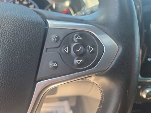 Used 2023 Chevrolet Traverse High Country AWD/4WD image 32