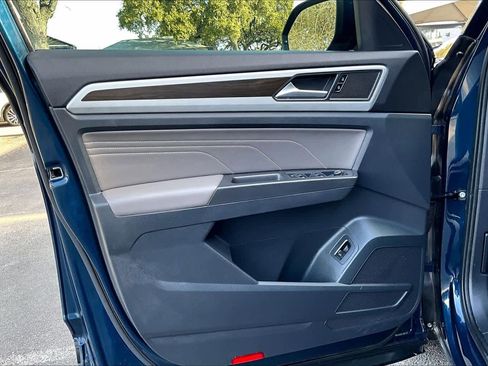 Used 2022 Volkswagen Atlas SE image 21