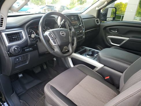 Certified 2024 Nissan Titan SV w/ SV Convenience Package AWD/4WD image 19