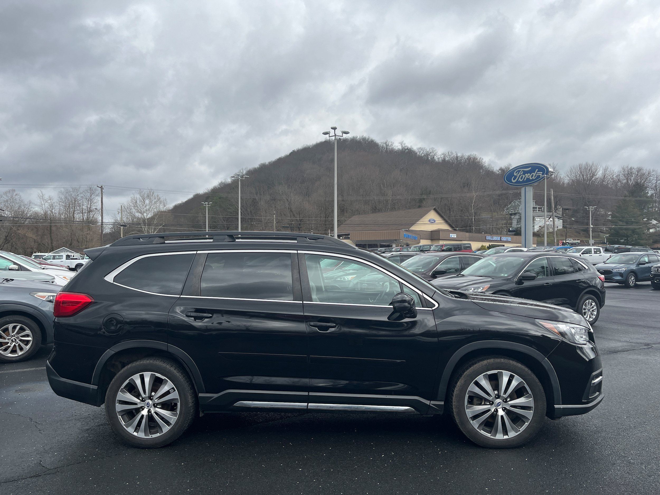 Used 2020 Subaru Ascent Limited AWD/4WD image 4