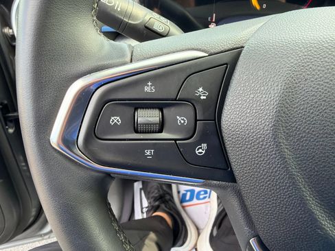 Used 2024 Chevrolet Trax LT w/ Driver Confidence Package FWD image 14