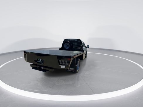 New 2025 Ford F550 4x4 Crew Cab image 7