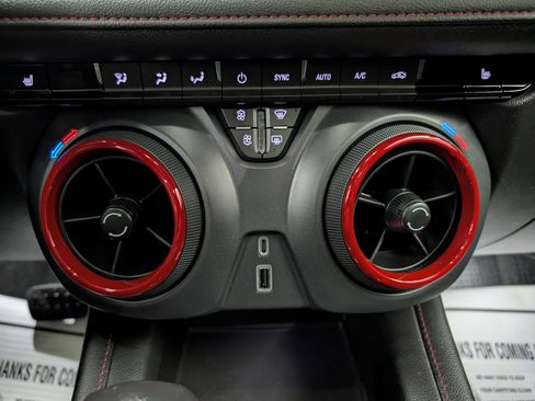 Used 2021 Chevrolet Blazer RS image 17