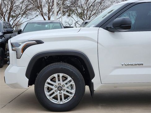 New 2025 Toyota Tundra SR5 image 5