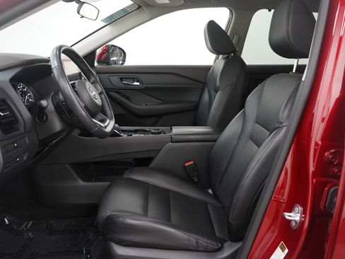 Used 2023 Nissan Rogue SV w/ SV Premium Package image 23