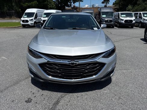 Used 2020 Chevrolet Malibu RS FWD image 2