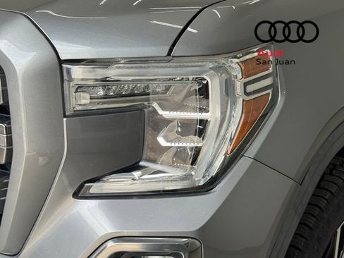Used 2021 GMC Sierra 1500 AT4 w/ AT4 Premium Package AWD/4WD image 4