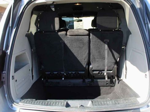 Used 2015 Dodge Grand Caravan SE image 7