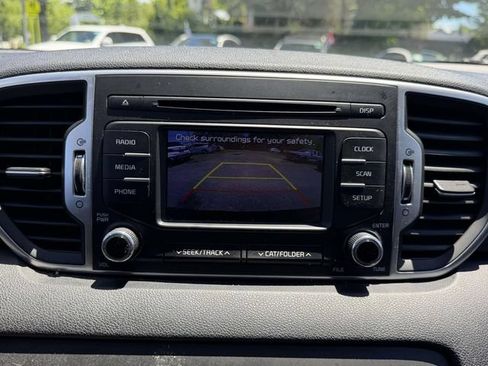 Used 2019 Kia Sportage LX AWD/4WD image 23