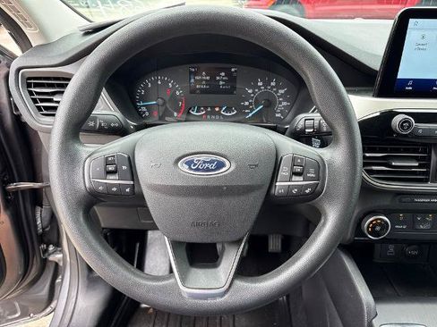 Certified 2022 Ford Escape SE FWD image 17