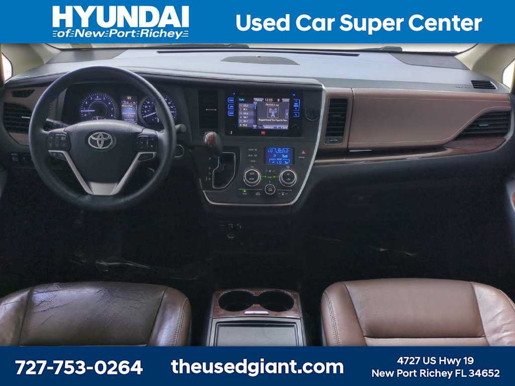Used 2015 Toyota Sienna Limited Premium w/ Advanced Technology Package FWD image 17