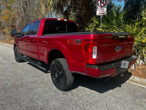 Used 2019 Ford F250 Lariat image 11