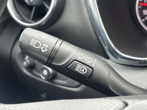 Used 2021 Chevrolet Blazer LT image 21