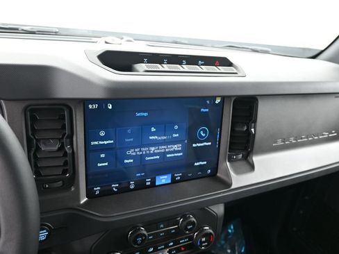 New 2026 Ford Bronco Badlands AWD/4WD image 28