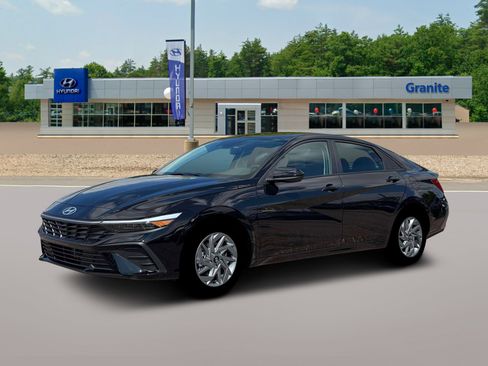 New 2026 Hyundai Elantra Blue image 2