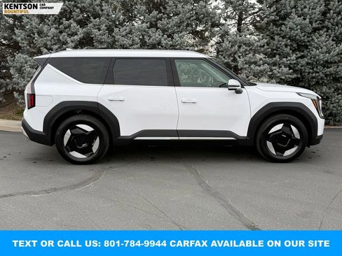 Used 2025 Kia EV9 Wind image 10