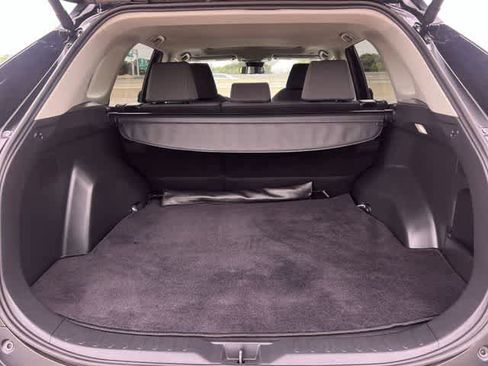 Used 2024 Toyota RAV4 XLE w/ Convenience Package image 20