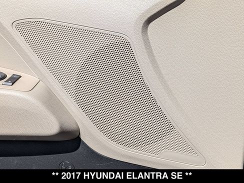 Used 2017 Hyundai Elantra SE FWD image 22