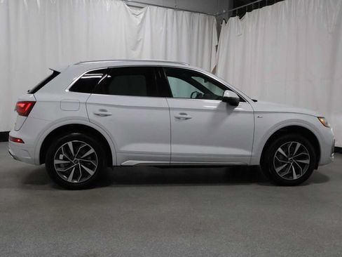 Used 2024 Audi Q5 2.0T Premium w/ Convenience Package AWD/4WD image 10