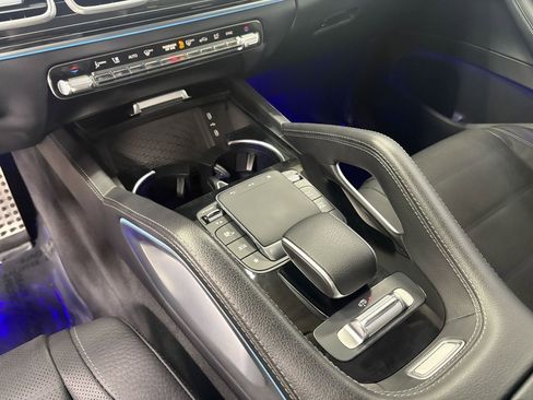 Used 2024 Mercedes-Benz GLS 450 4MATIC image 15