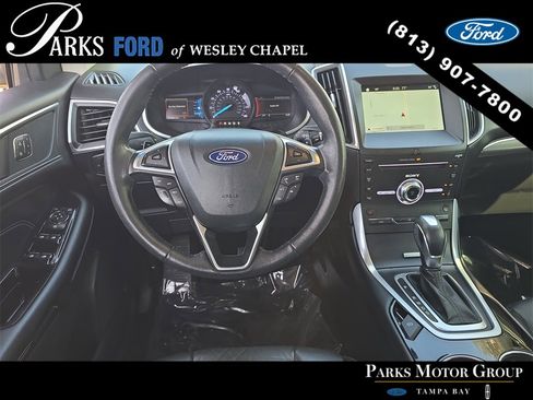 Certified 2018 Ford Edge Titanium w/ Technology Package image 12