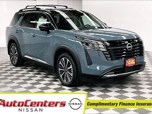 New 2026 Nissan Pathfinder Platinum AWD/4WD image 1