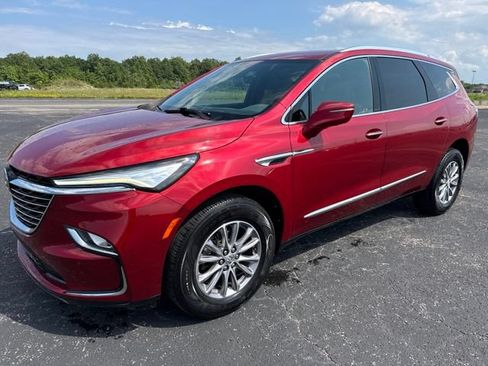 Used 2023 Buick Enclave Essence w/ Sound and Sites Package AWD/4WD image 1