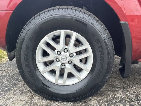 Used 2020 Nissan Frontier SV w/ SV Utility Package image 32