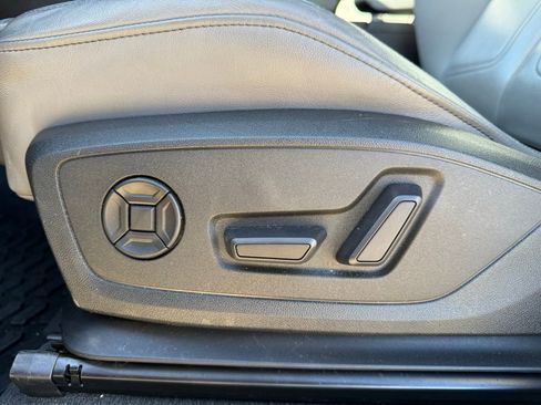 Used 2023 Audi Q3 2.0T Premium Plus w/ Premium Plus Package image 34