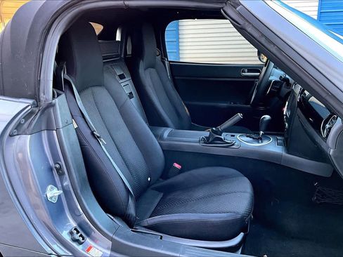 Used 2007 MAZDA MX-5 Miata Touring image 9